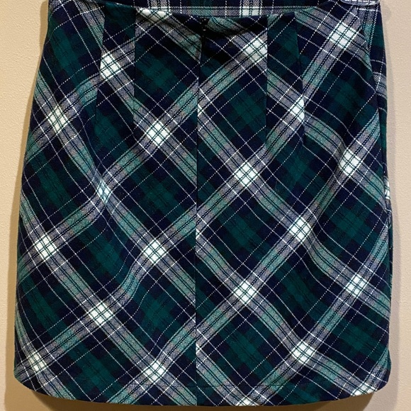 Brandy Melville John Galt Plaid Mini Skirt - Picture 3 of 6